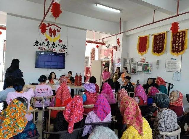 讲进养老院 共筑平安“夕阳红”j9九游会入口首页净峰消防宣(图5)